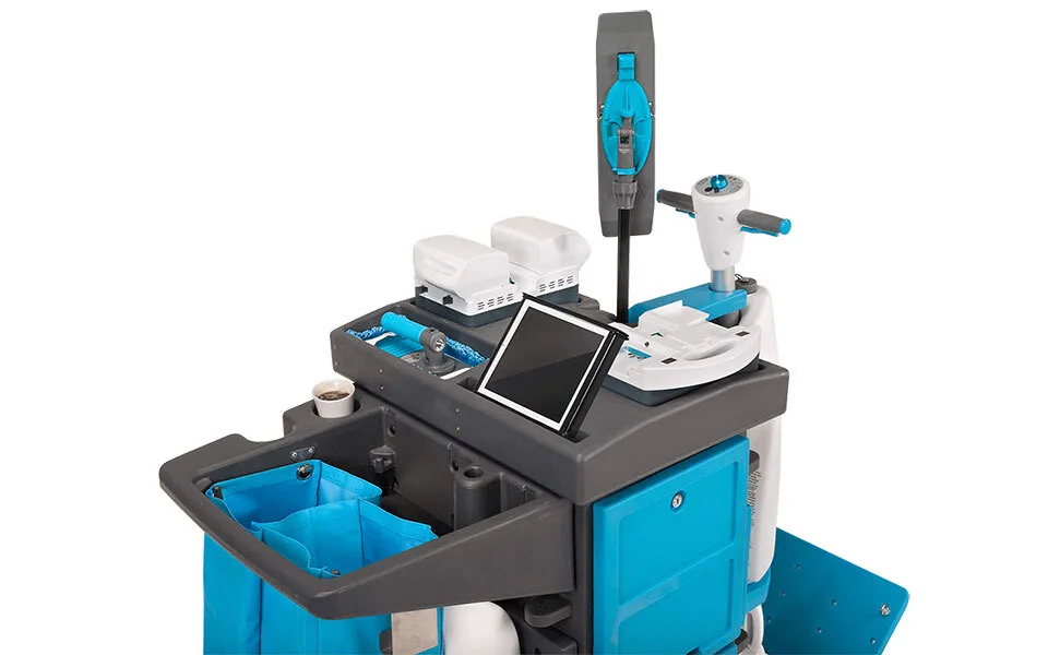 I land L Pro Equipment slots