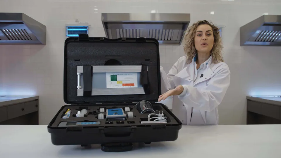 i-know kit for measuring the cleanliness